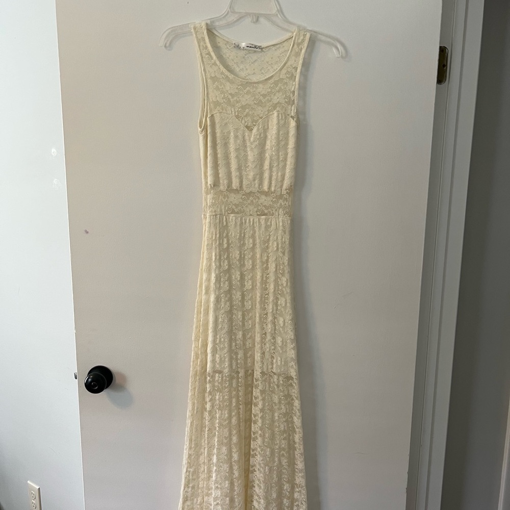White Lace Stretch Fit Maxi